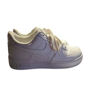 Women’s Nike Air Force 1 ‘07 Size 8 with Box